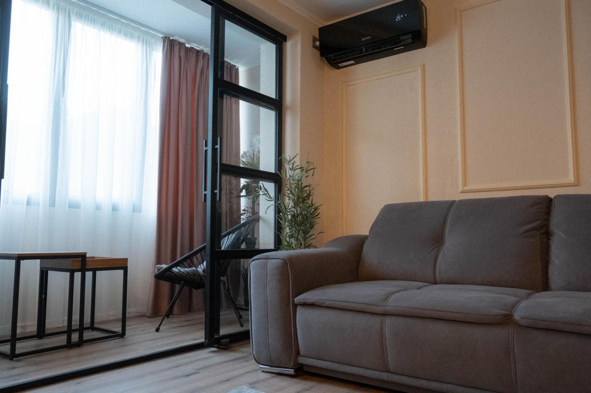 Cosy 2 Rooms Apartment In The Center Of The City 布加勒斯特 外观 照片